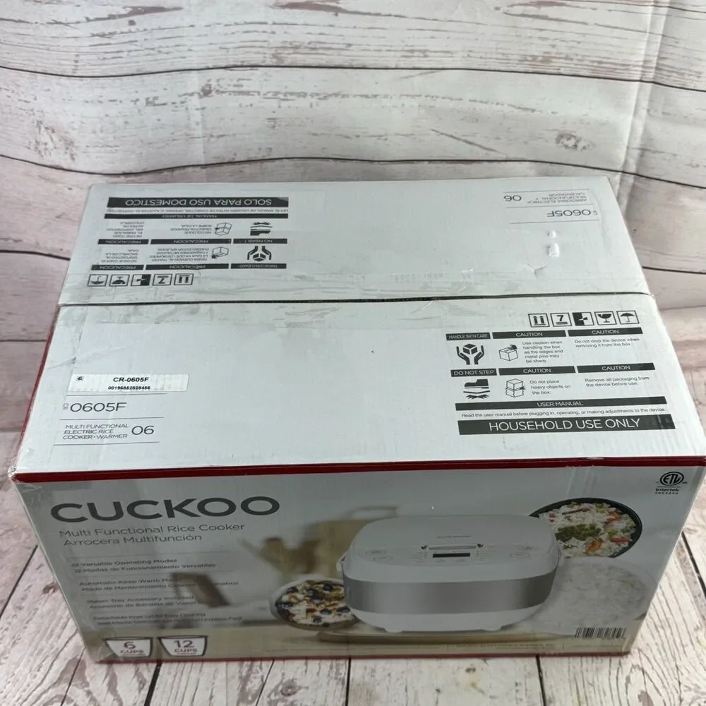 Cuckoo CR 0632F 6 Cup Micom Rice Cooker White Silver Steamer Tray New